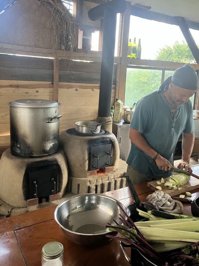 みんなでコネコネ！アースオーブンのかまどをつくろう！